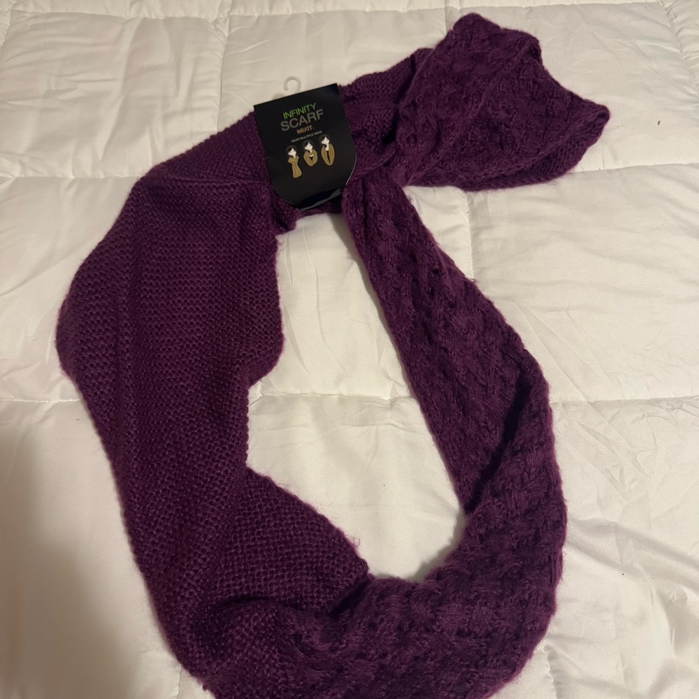 Mix It Infinity Scarf NWT-‎ Purple